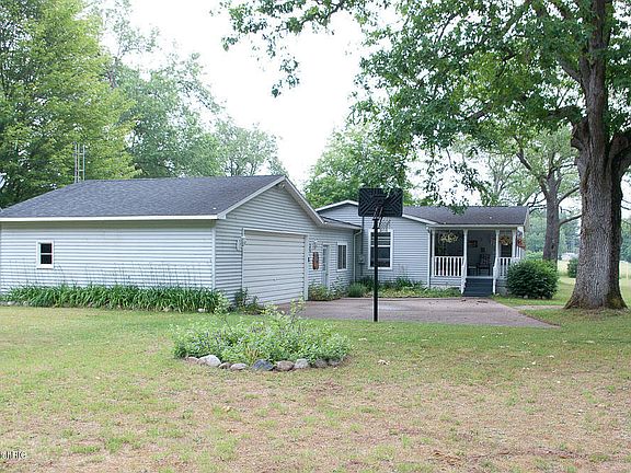 3rd image of 20351 Obert Dr