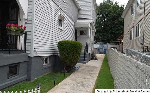 5th image of 29 Treadwell Ave