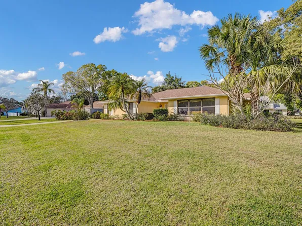 1106 Driftwood Ln, Fort Pierce, FL 34982