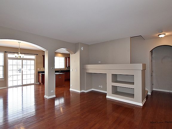 2nd image of 106 Birch Ln #3