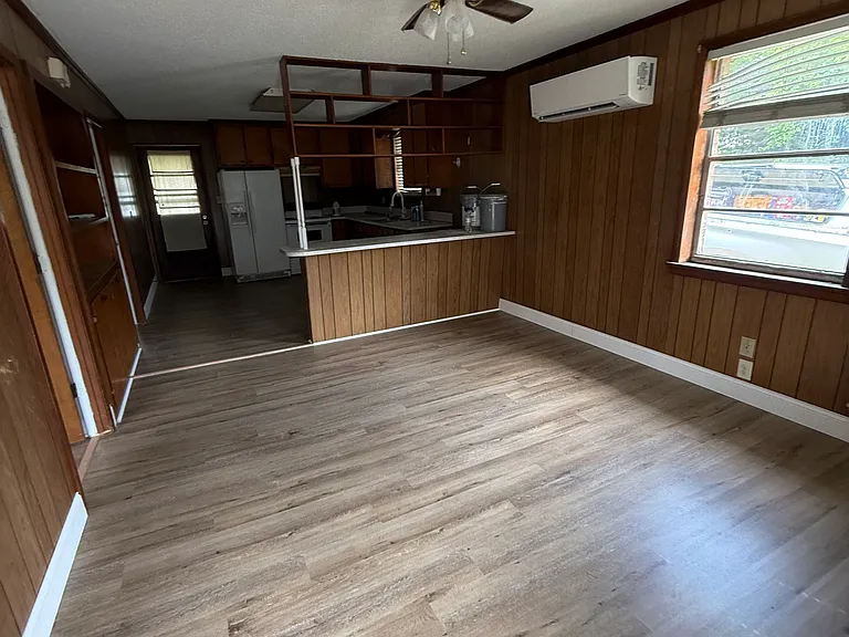 2625 Lisa Dr — Photo 3