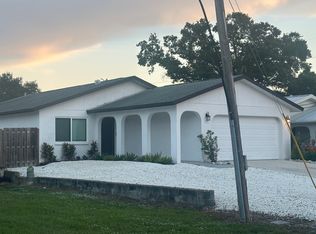 8741 Vamo Rd, Sarasota, FL 34231