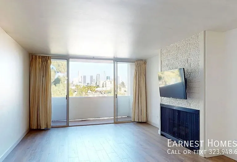 421 S La Fayette Park Pl #730 — Photo 2