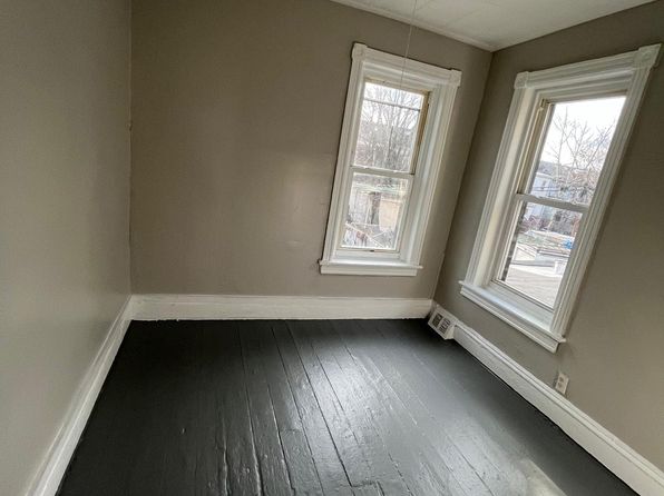 71 S Logan Ave