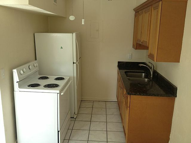 1st image of 304 Jennings Ave