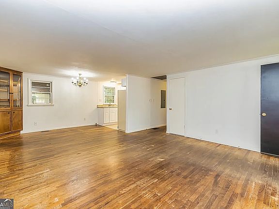 4th image of 505 E Georgia Ave