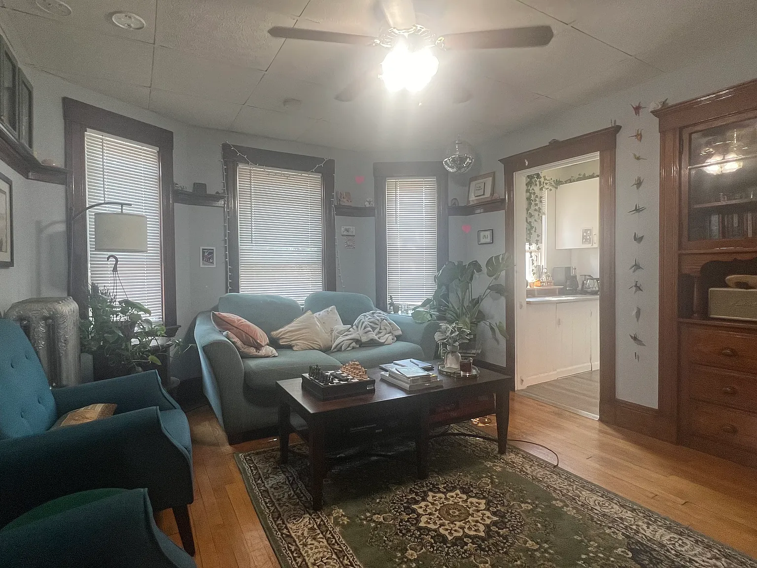 3 bed, 1200 sqft, $3,900 — Photo 3