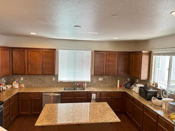 3040 Moss Landing Ter, Fremont, CA 94538