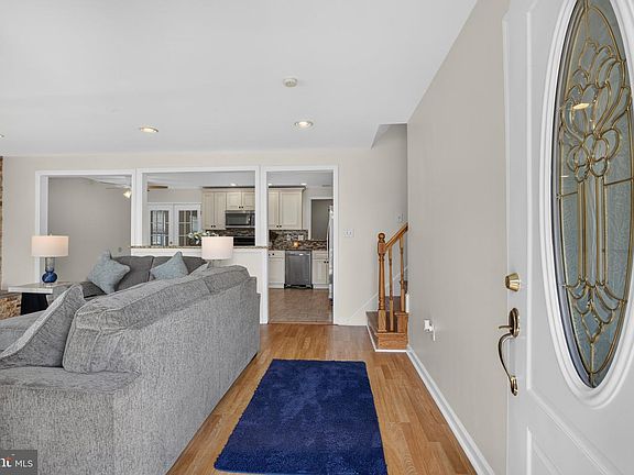 4th image of 1217 Mayfield Rd