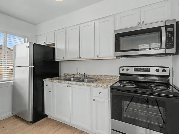 1935 Haren Dr, Henderson, NV 89011