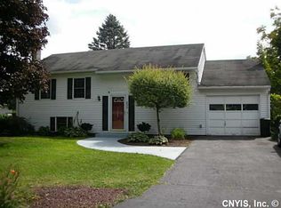 824 Lamont Cir, Cortland, NY 13045