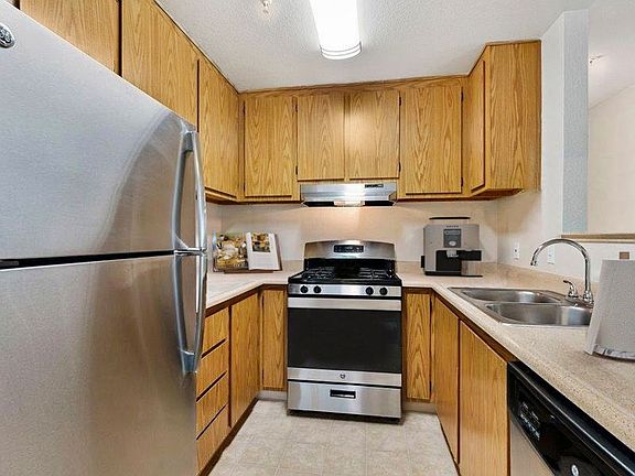 4th image of 600 Wilbur Ave #3077