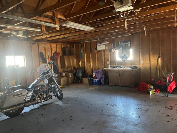 51 N Seward St, Red Cloud, NE 68970