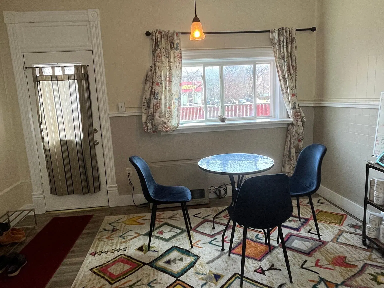 1 bed, 1100 sqft, $1,550 — Photo 4