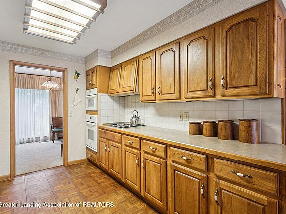 4th image of 117 Cambridge Dr