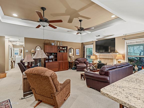 4th image of 1483 Partridge Ct