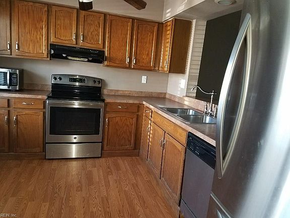 3rd image of 5532 Campus Dr