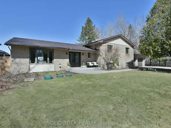 6372 Rothbourne Rd, Ottawa, ON K0A 1L0