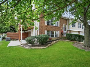 9737 Cambridge Cir, Mokena, IL 60448