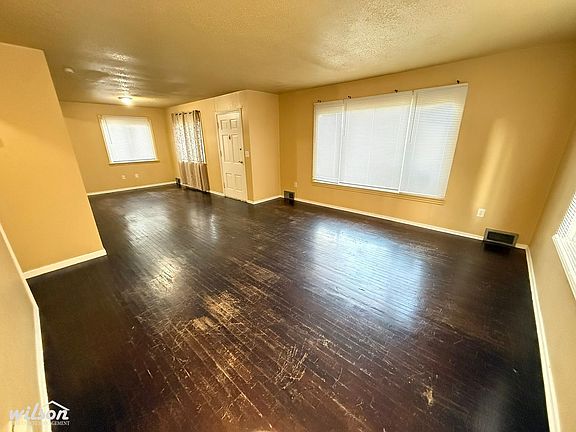 3rd image of 213 S 48th Ave
