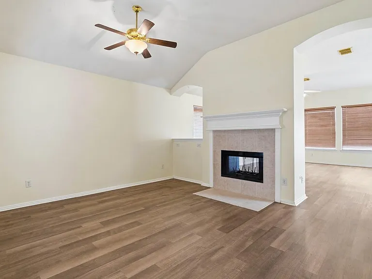 21107 Stoney Haven Dr — Photo 6