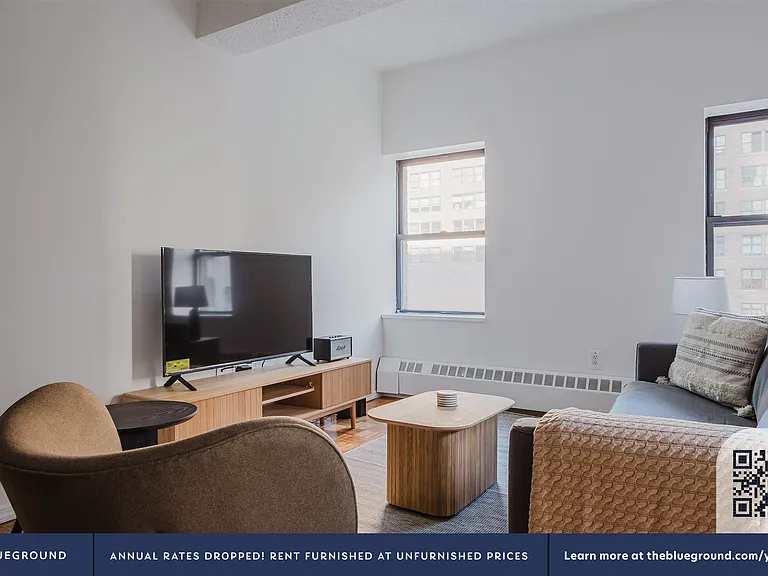 360 W 34th St #6G — Photo 2