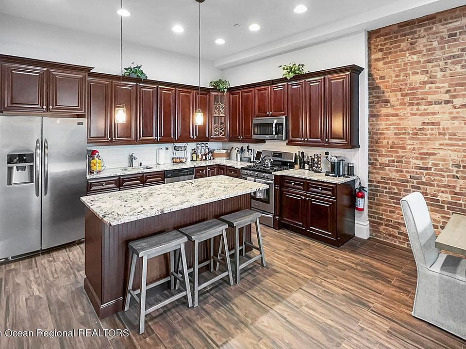 18 Broad St APT 2F, Red Bank, NJ 07701 Zillow