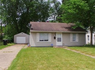 811 N Twyckenham Dr, South Bend, IN