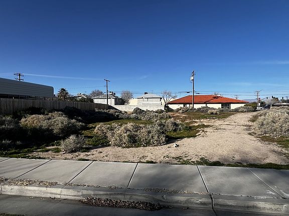 3rd image of 420-041 W Joyner Ave #26