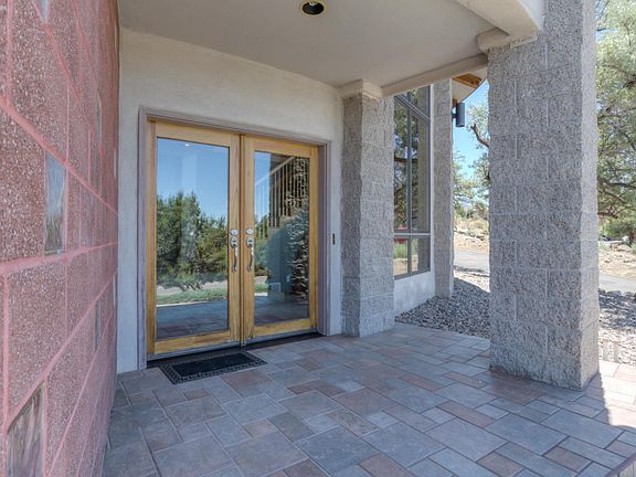 3rd image of 1600 La Tuna Pl SE