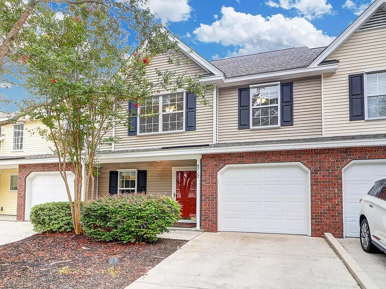 8712 Grassy Oak Trl — Photo 1