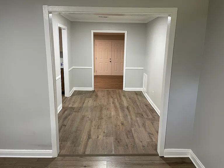 890 Baltic St — Photo 4