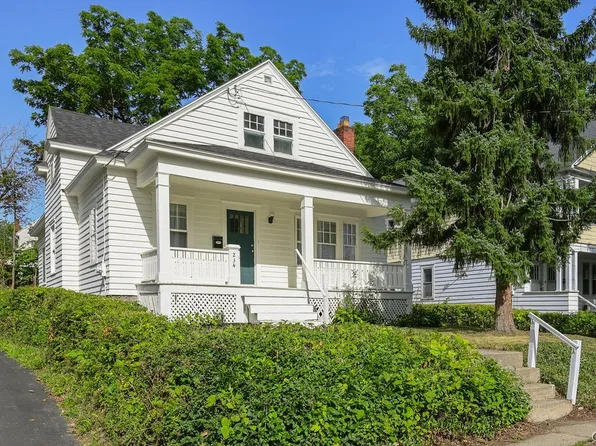 234 Kensington Pl, Syracuse, NY 13210