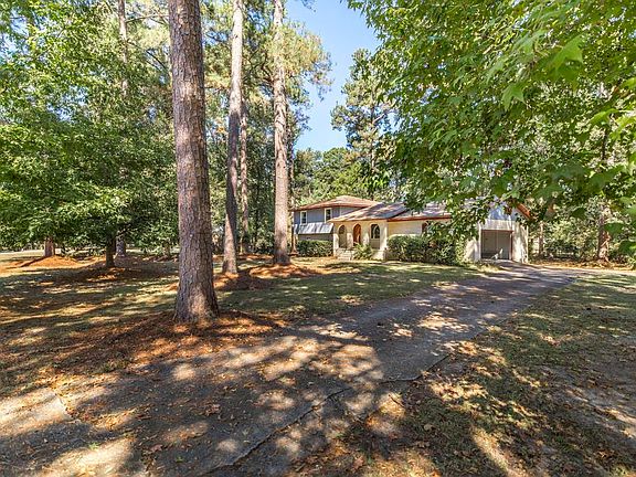 2nd image of 5529 Janeru Cir