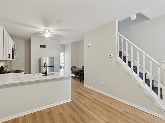 Common Area, Dining Room