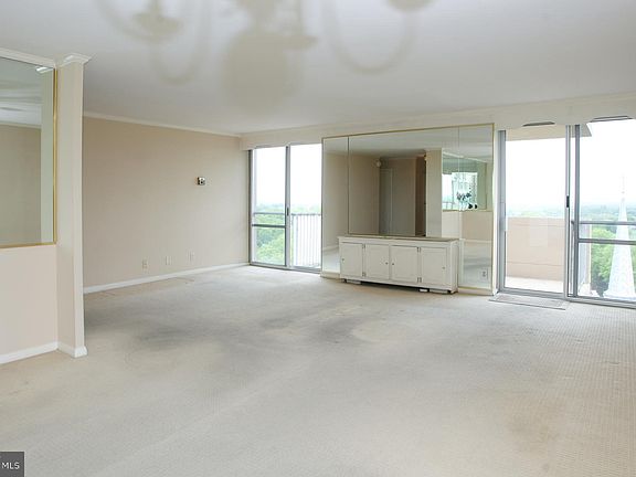 2nd image of 2401 Pennsylvania Ave APT 1612