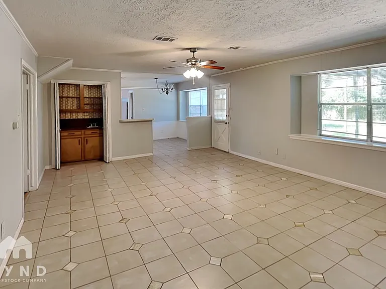 15110 Gladebrook Dr — Photo 9