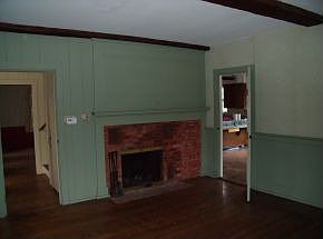 2nd image of 17 Old Bennington Rd