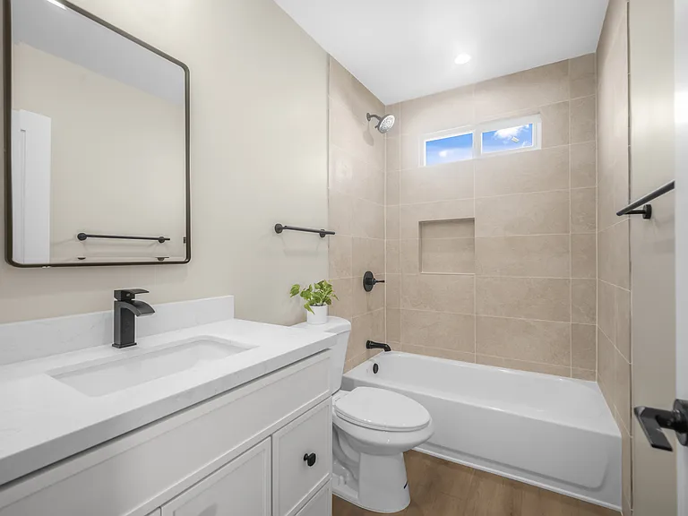 3501 Marguerite St #4 — Photo 7