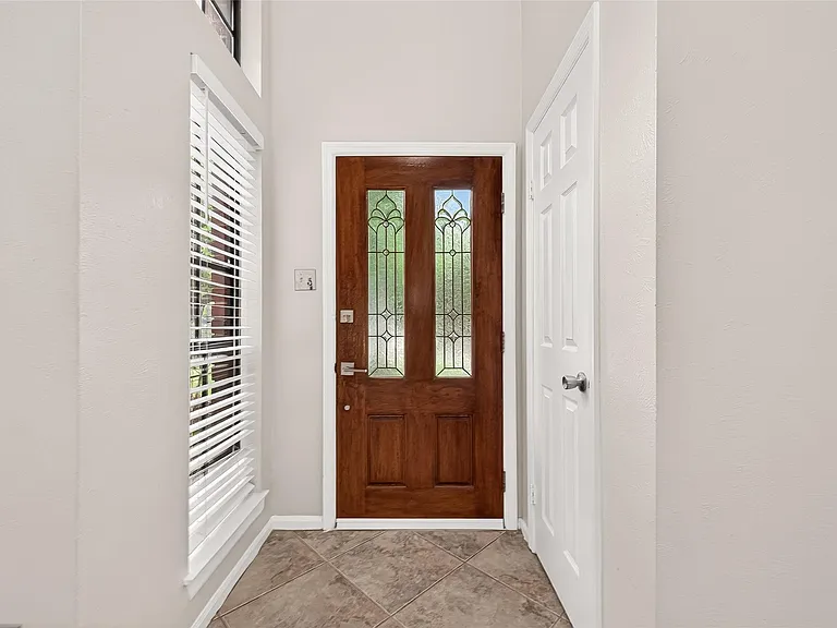 34 Green Slope Pl — Photo 6