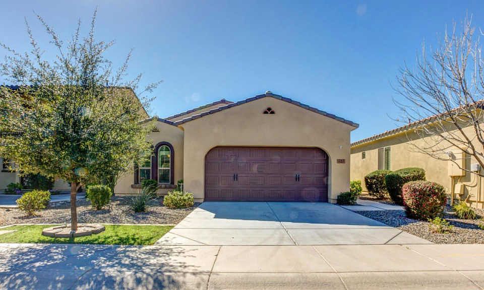 1st image of 261 E Indigo Dr