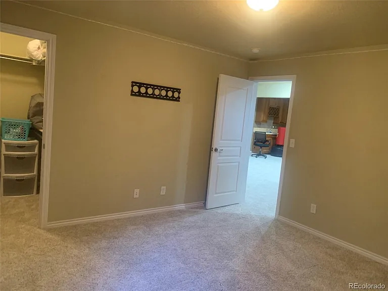 11962 E Lake Cir — Photo 33