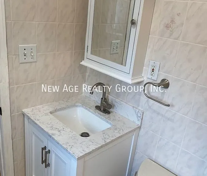 3903 Powelton Ave #2 — Photo 8