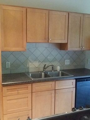 5th image of 5700 Hillcrest Ln APT 3M