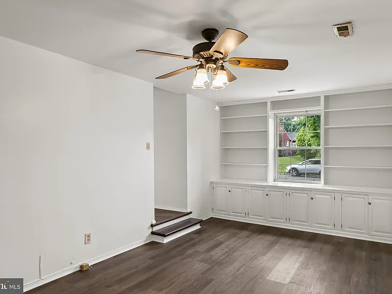 116 Eaton Pl — Photo 12