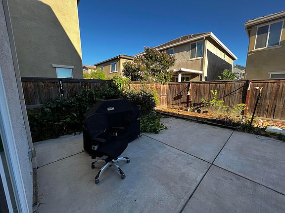 3rd image of 9797 Carico Way