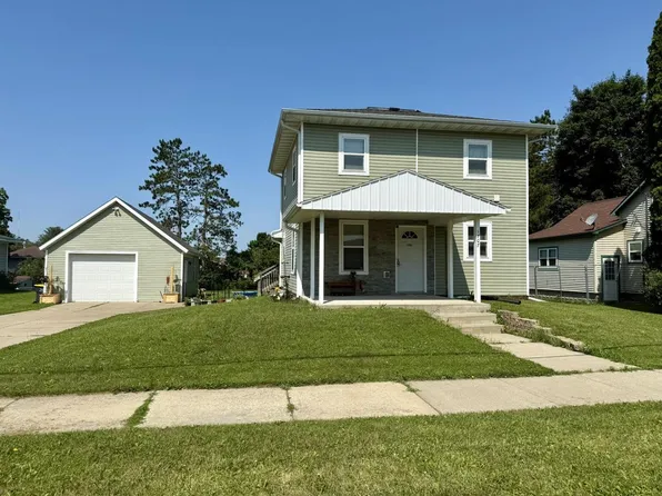 1707 Stoughton Avenue, Tomah, WI 54660