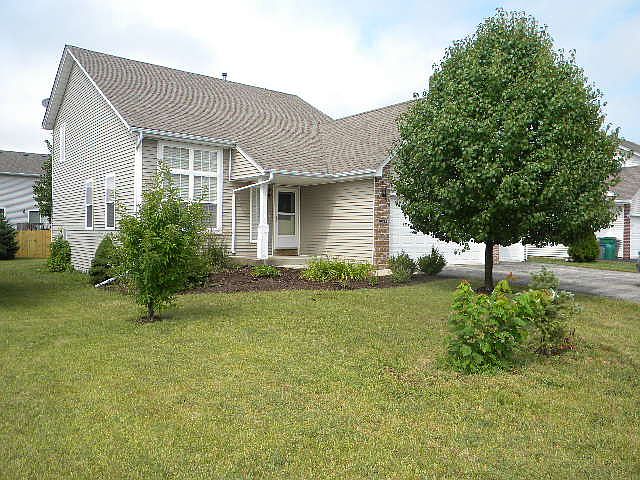 1st image of 3032 Hamlin Dr