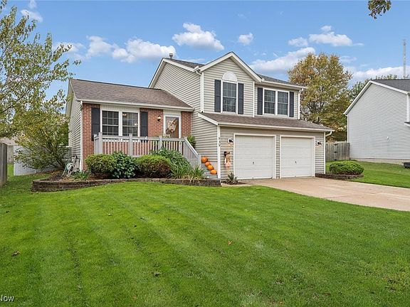 2nd image of 939 Westview Ct