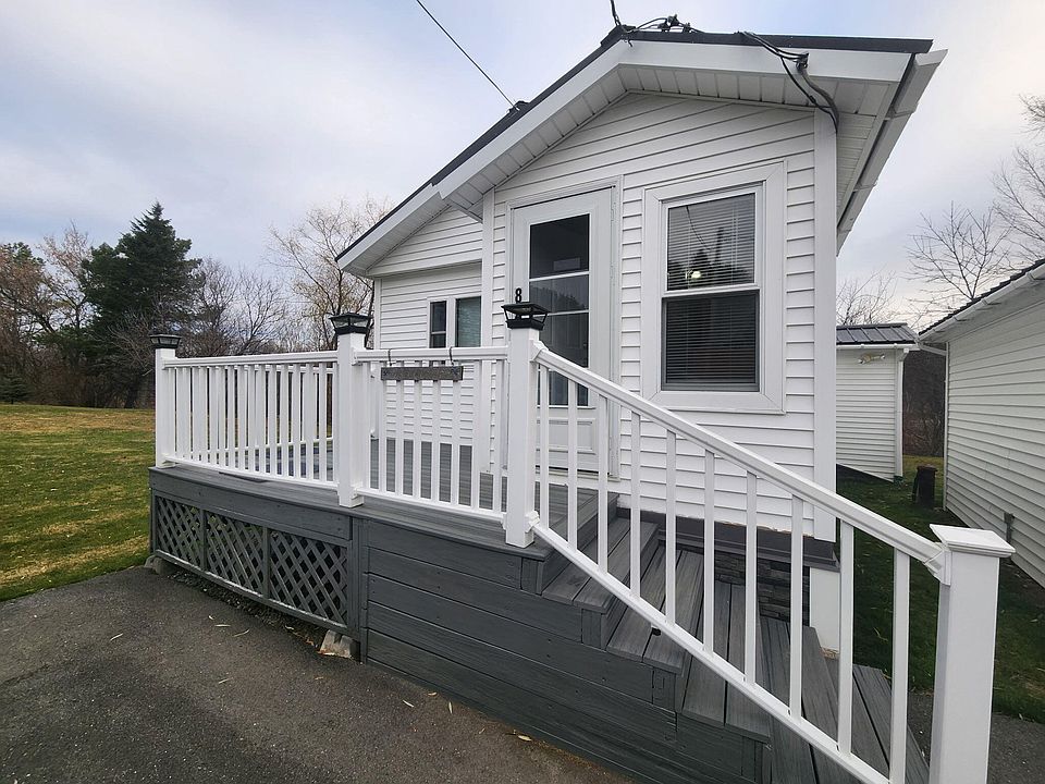 2nd image of 82 S Caribou Road